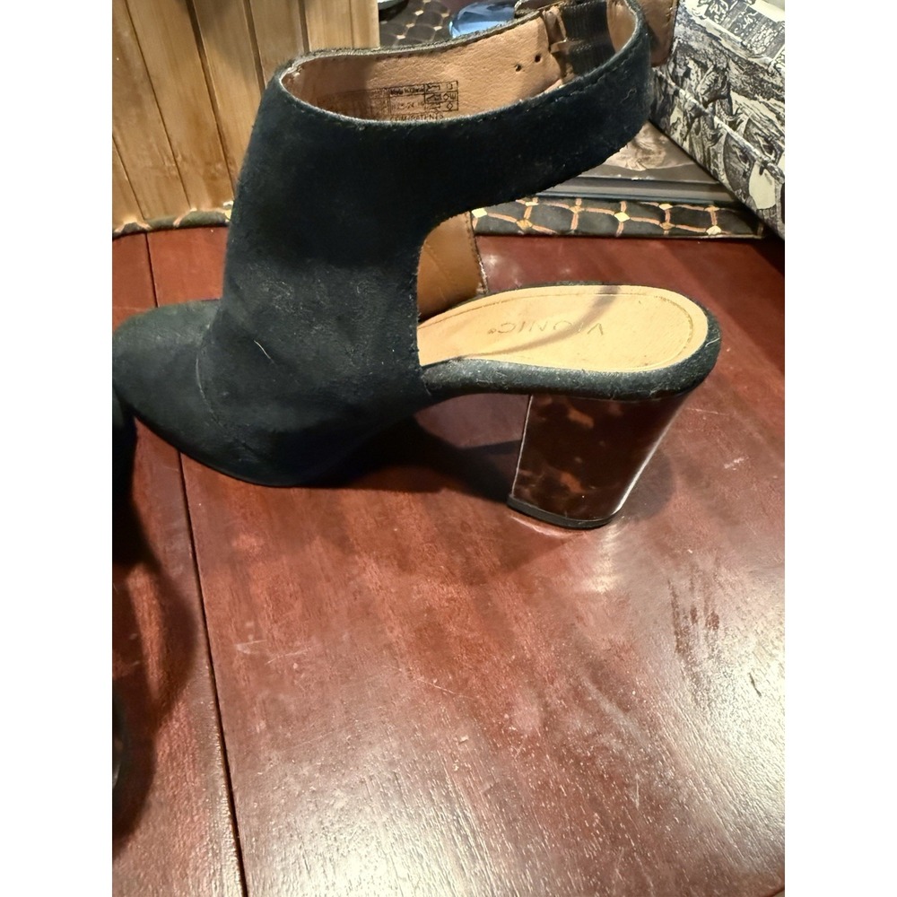 Vionic - Pretty Heeled Shoe 8.5